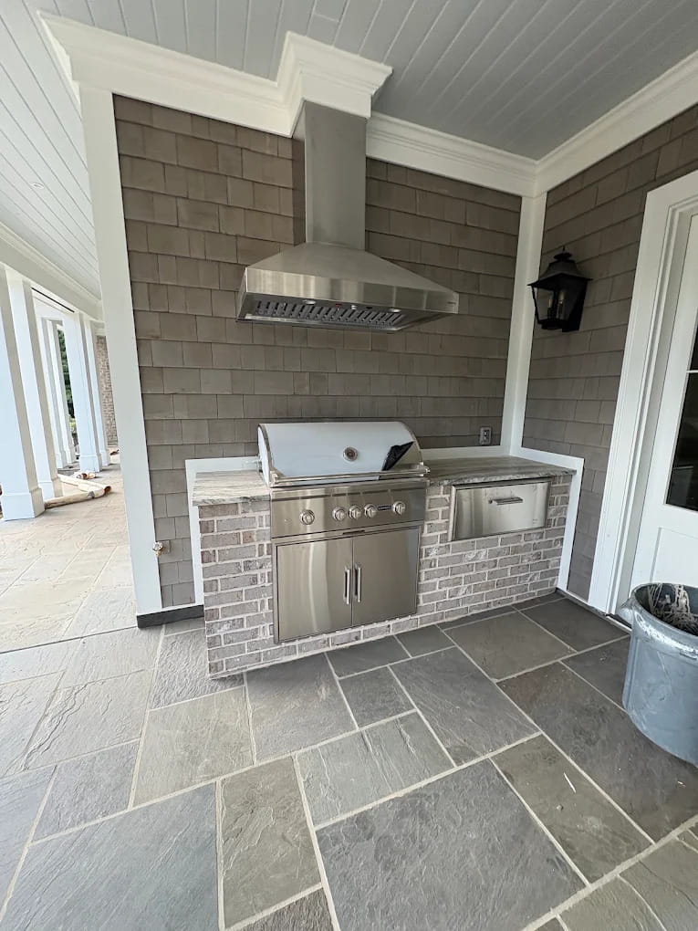 Oak's Hardscape — outdoor kitchens